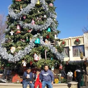 Meet your Posher, Efren